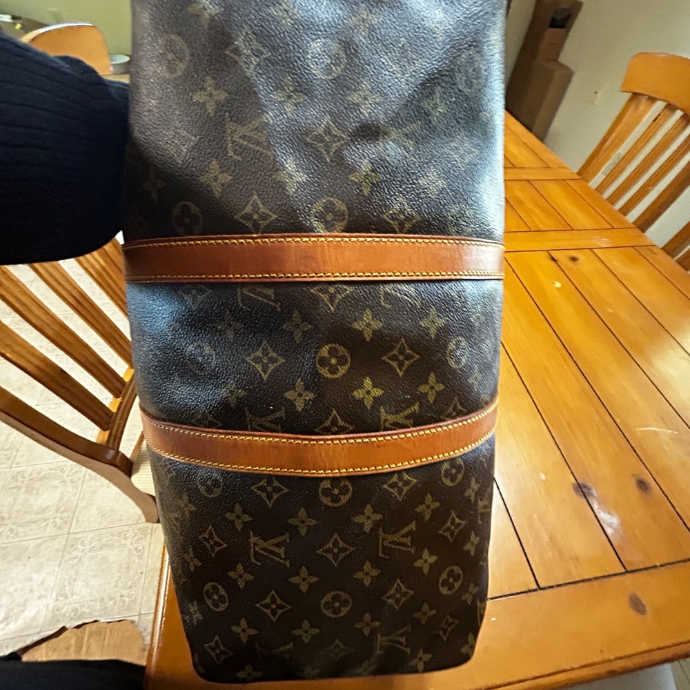 Louis Vuitton Keepall 45 WITH luggage tag. - Picture 8 of 10